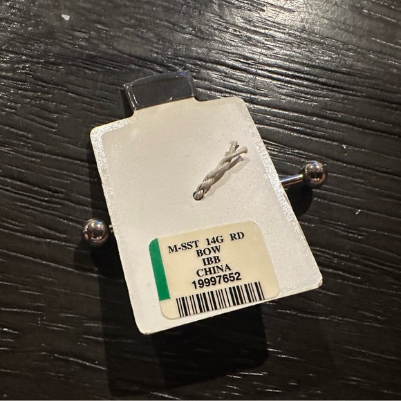 Bow Ring - Picture 2 of 2